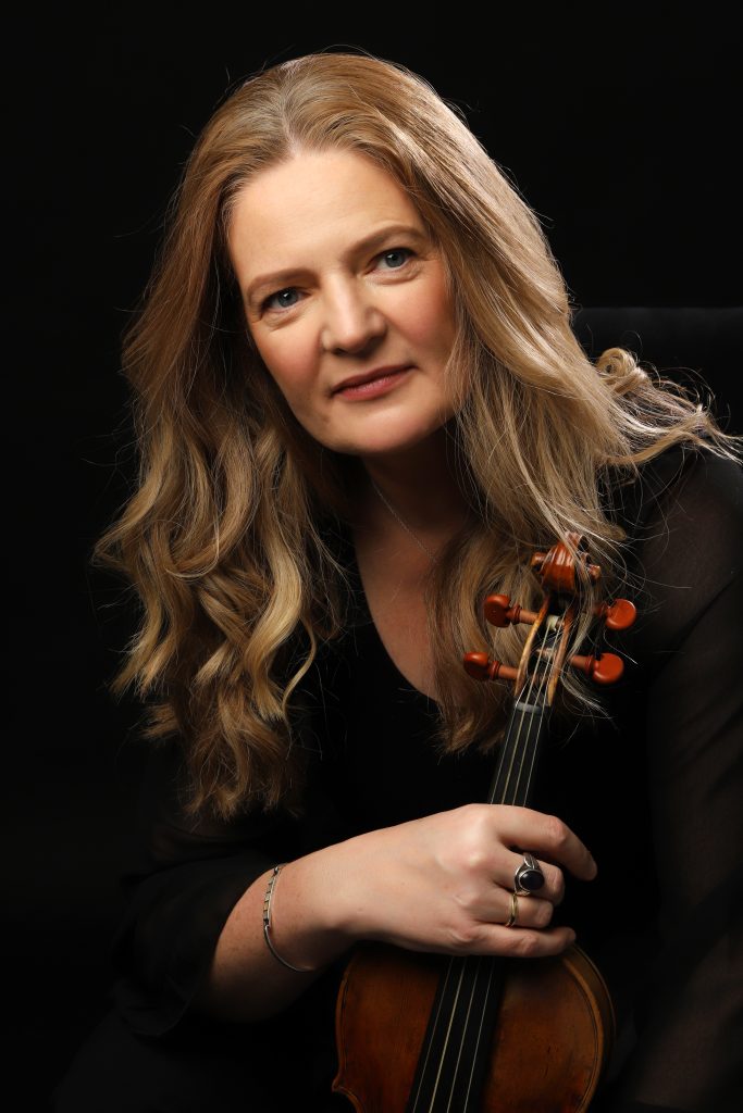 Rachel Podger ©Broadway Studios